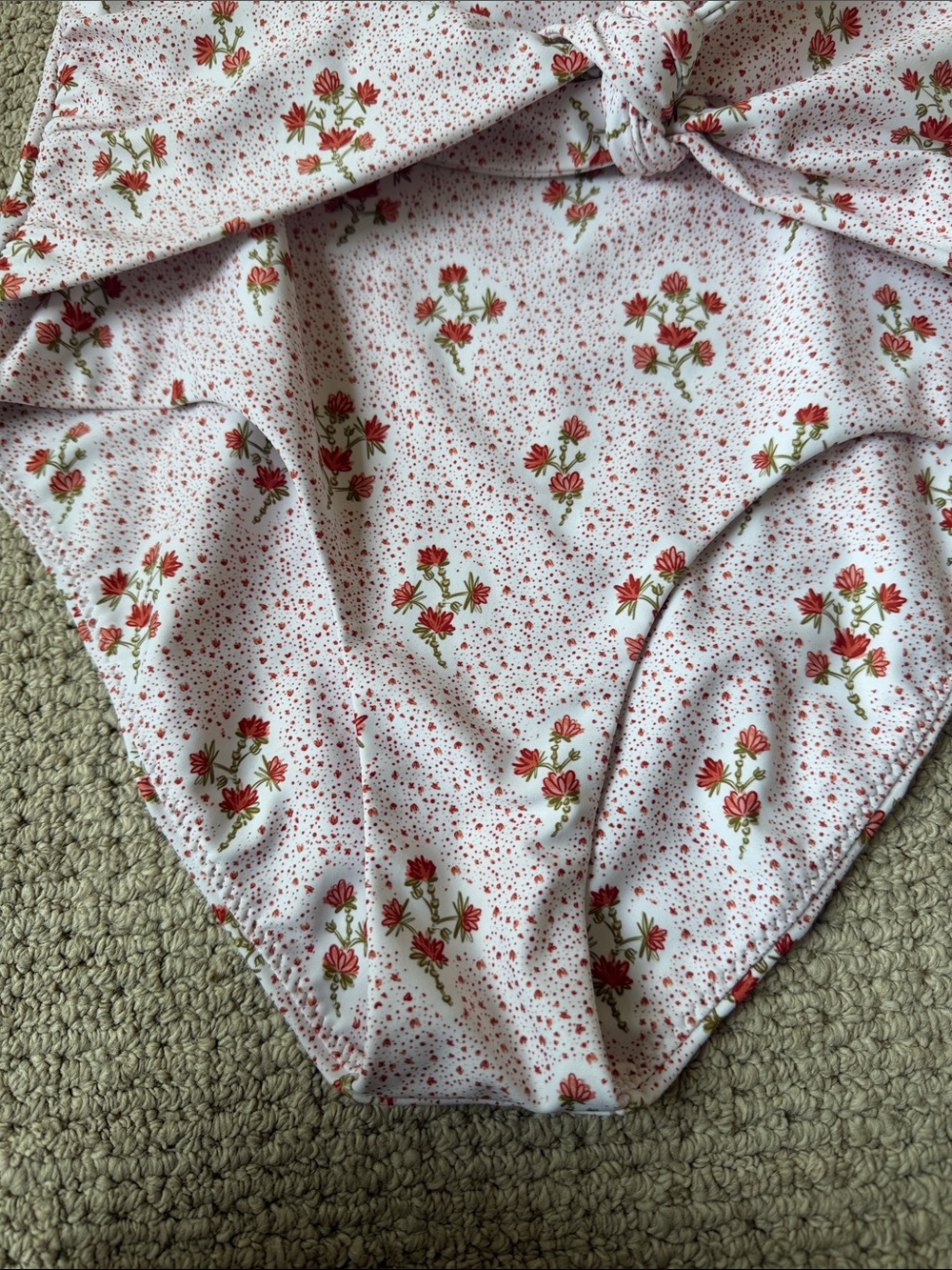 Minnow High-Waist Floral Tie-Shoulder Bikini Top (S) and Bottom (M)- Red Floral - Picture 5 of 10